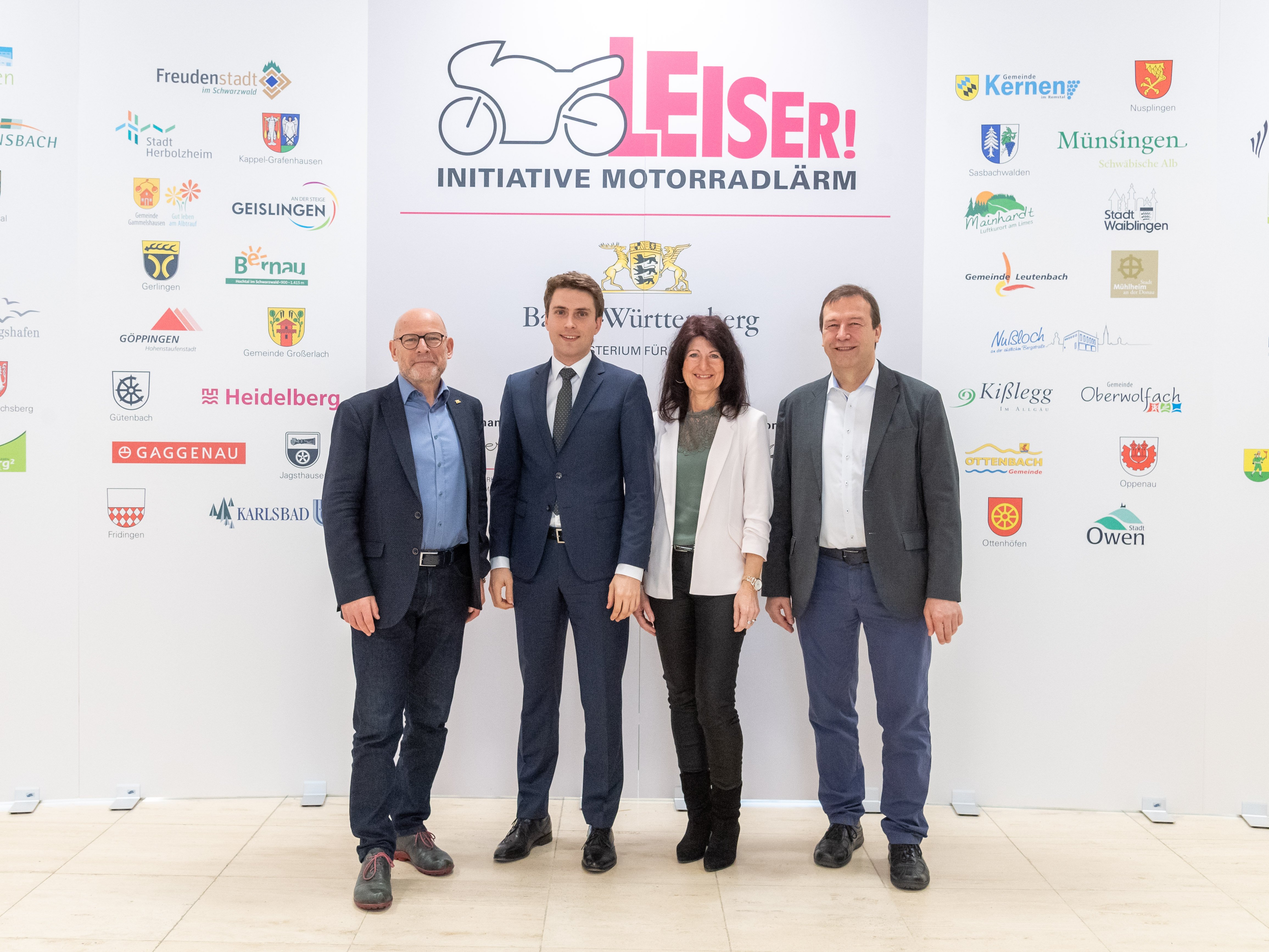  Bürgermeister Adrian Probst beim Startschuss Initiative Motorradlärm in Stuttgart 